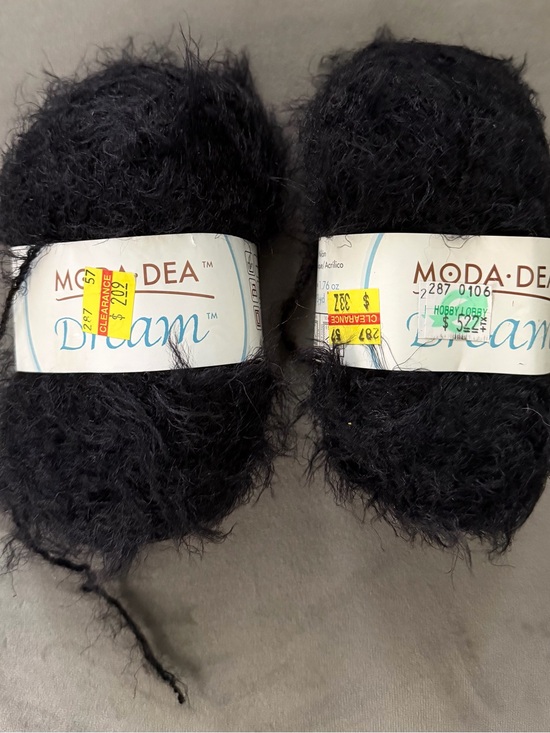Moda dea Other - Moda Dea Dream Fun Fur Eyelash Yarn Black MPN 3002 Lot of 2 Skeins
